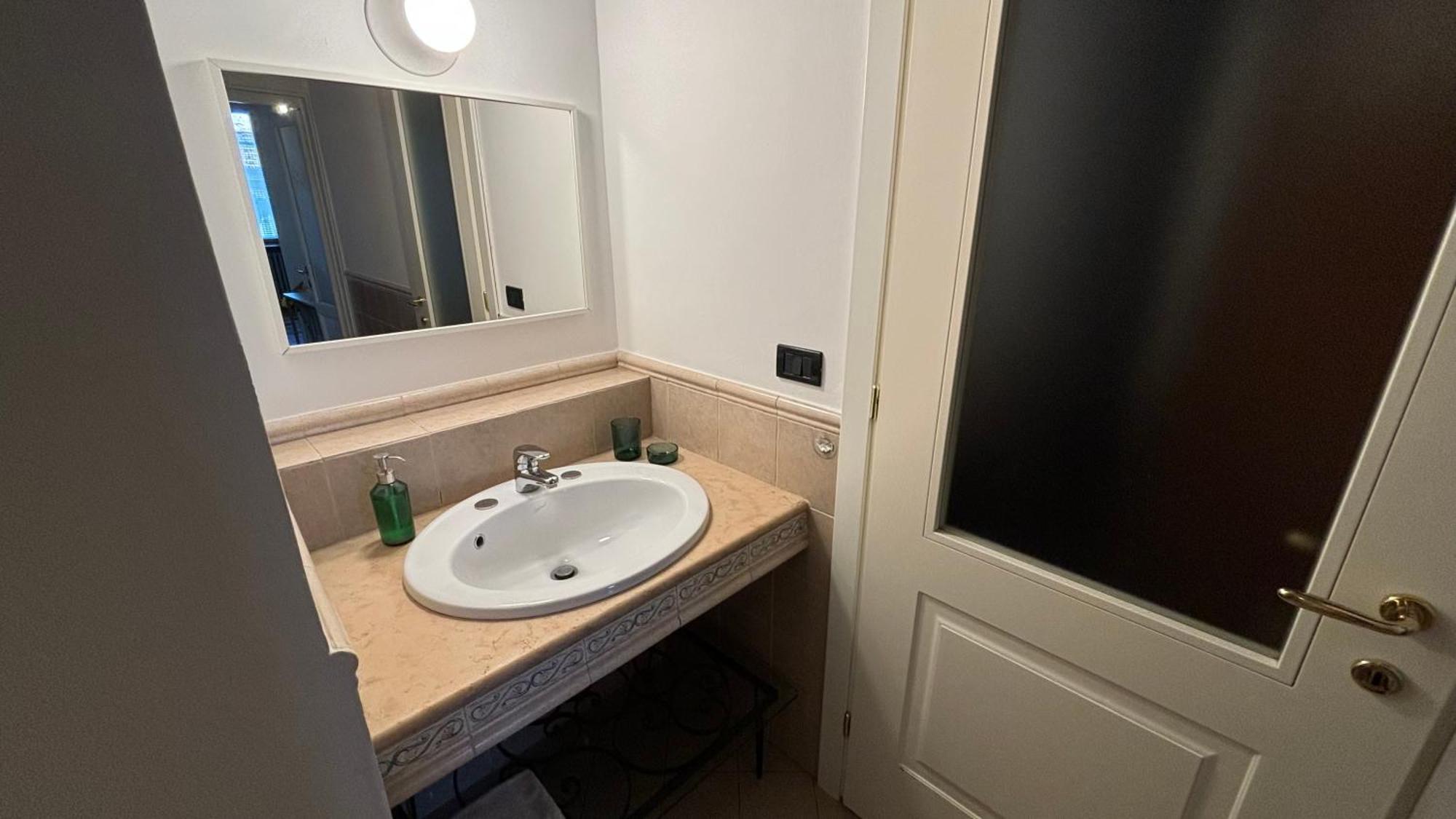 ברגמו Casa Angela Apartments מראה חיצוני תמונה